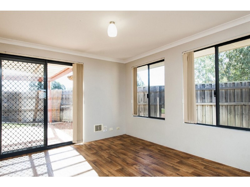 7 Clover Way, Ellenbrook WA 6069