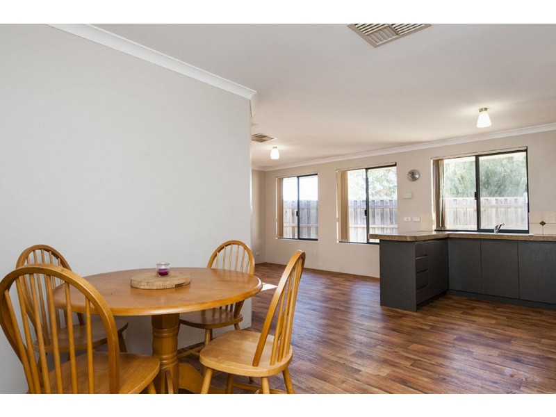 7 Clover Way, Ellenbrook WA 6069