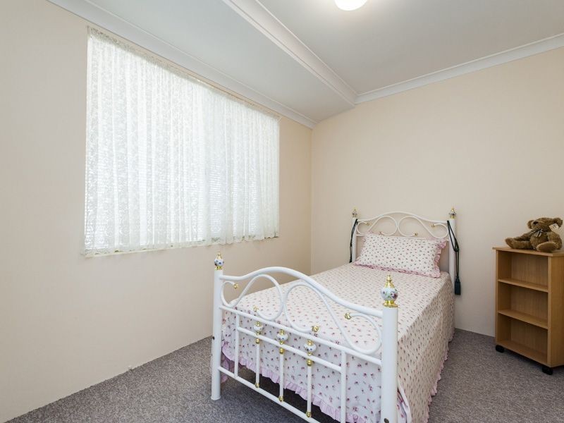 2 Quenda Close, High Wycombe WA 6057