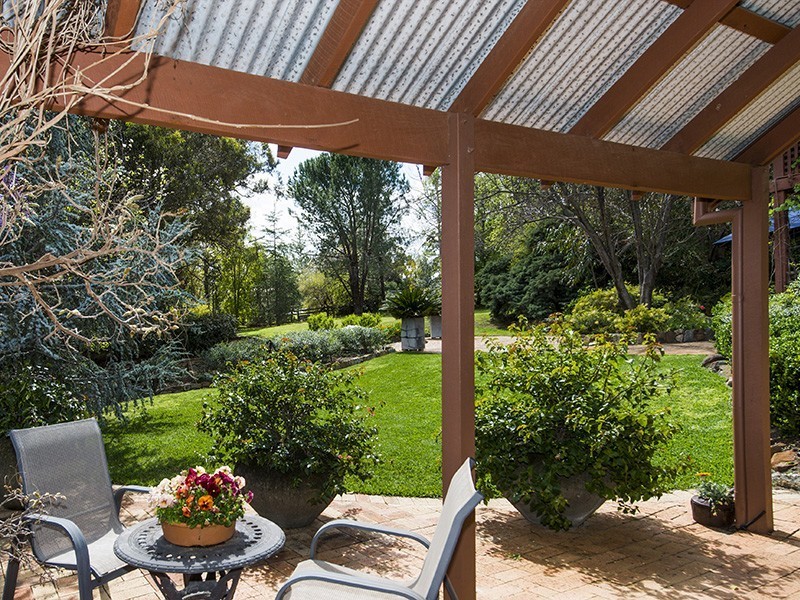 34 John Farrant Drive, Gooseberry Hill WA 6076