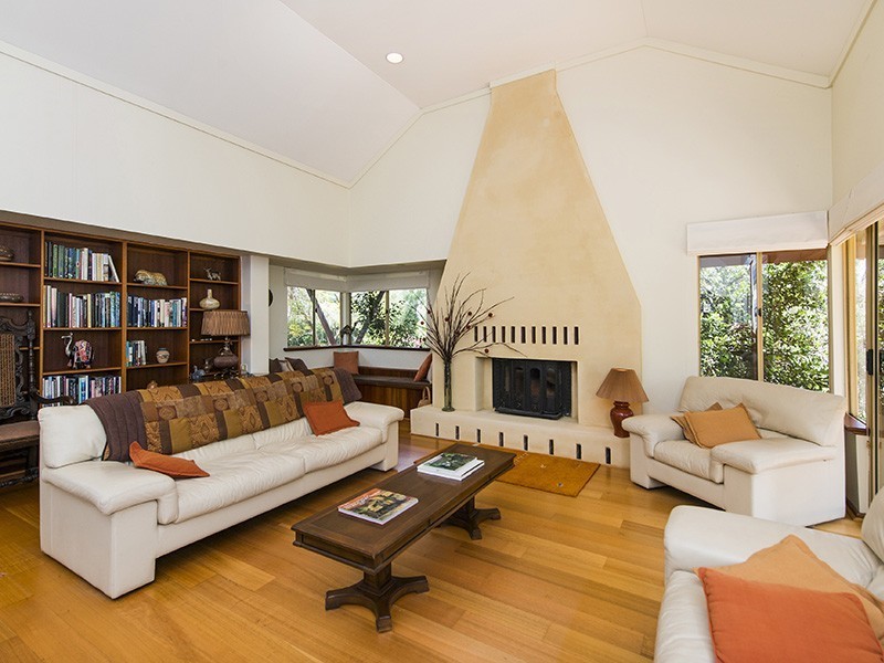 34 John Farrant Drive, Gooseberry Hill WA 6076