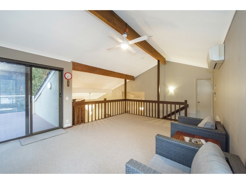 37 Carob Tree Place, Lesmurdie WA 6076