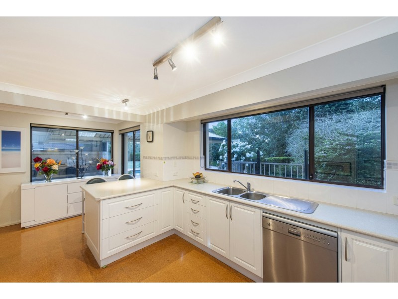 37 Carob Tree Place, Lesmurdie WA 6076