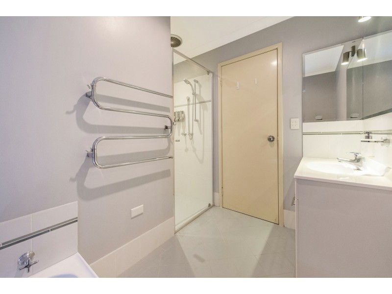 37 Carob Tree Place, Lesmurdie WA 6076