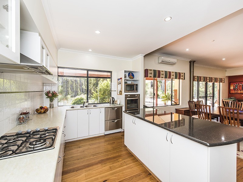 25 Punai Place, Bickley WA 6076