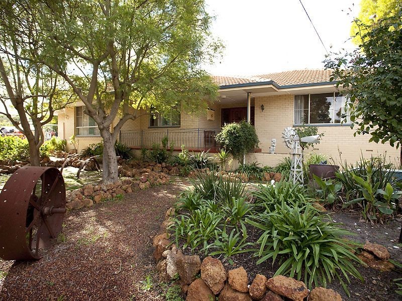 50 Grove Road, Walliston WA 6076