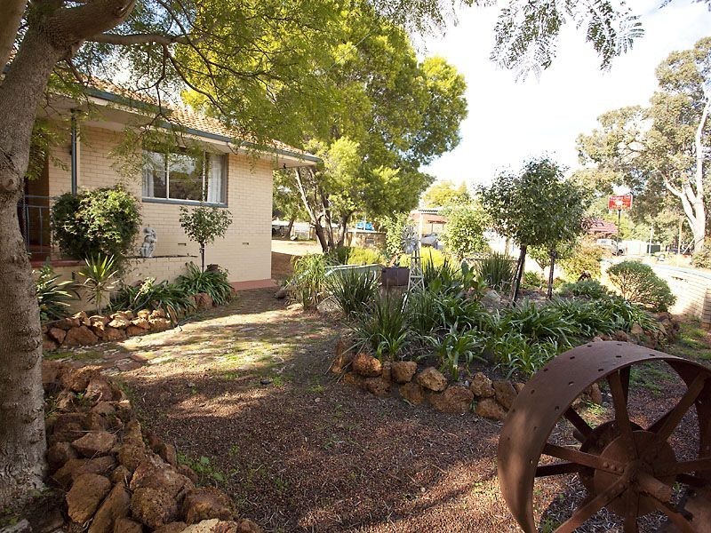 50 Grove Road, Walliston WA 6076