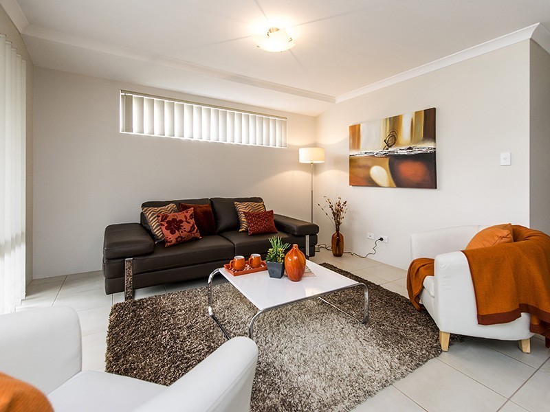 Villa 2/460 Kalamunda Road, High Wycombe WA 6057