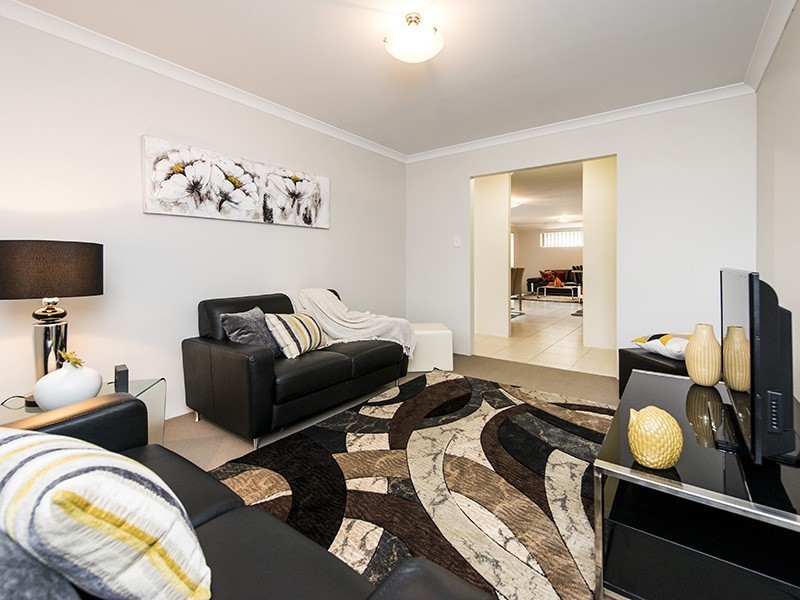 Villa 2/460 Kalamunda Road, High Wycombe WA 6057