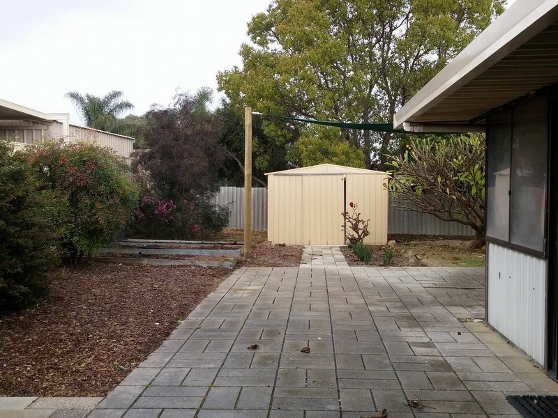 67 Calluna Way, Forrestfield WA 6058