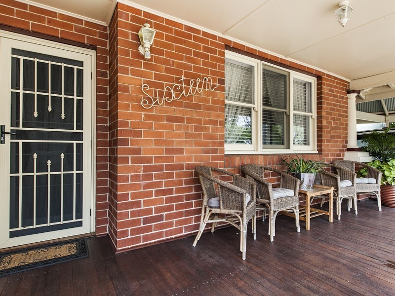 16 Third Avenue, Baskerville WA 6056