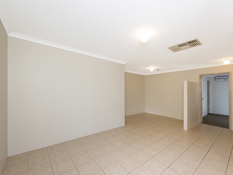 8 Munday Road, High Wycombe WA 6057