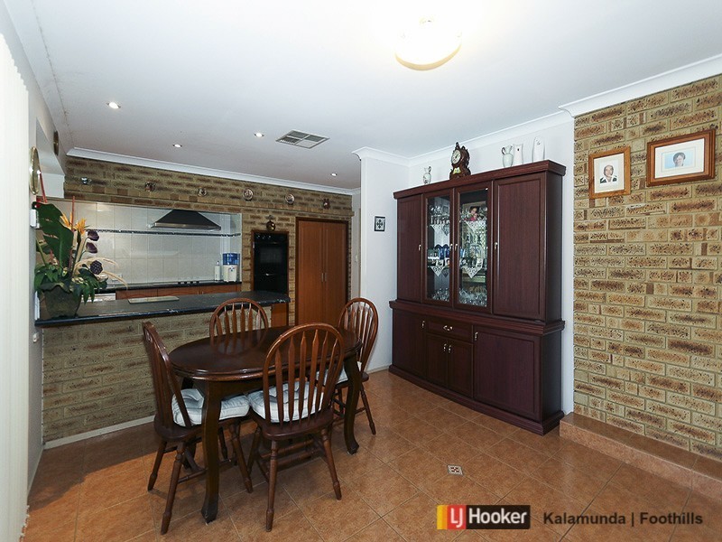 24 Cantua Way, Forrestfield WA 6058