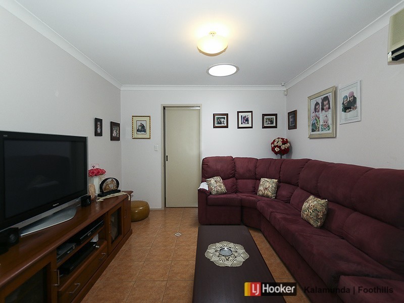 24 Cantua Way, Forrestfield WA 6058