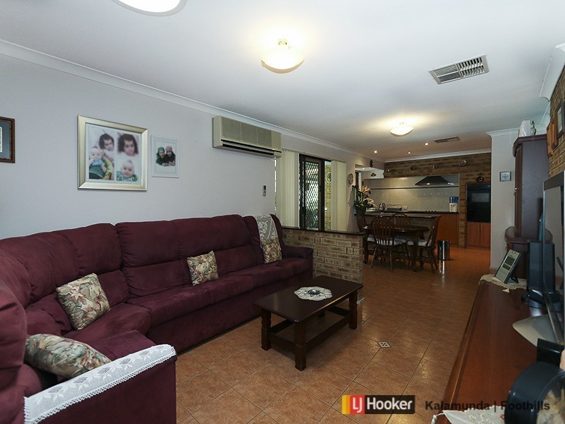 24 Cantua Way, Forrestfield WA 6058