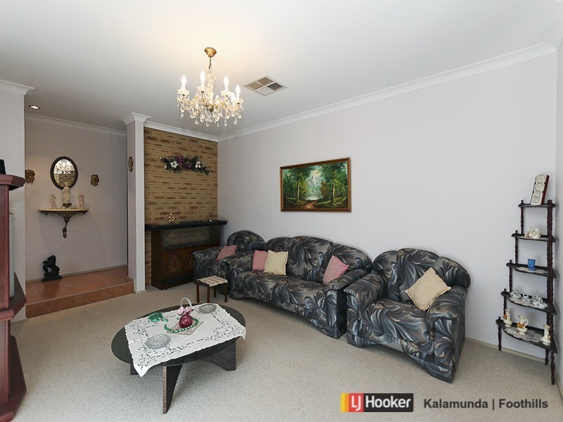 24 Cantua Way, Forrestfield WA 6058