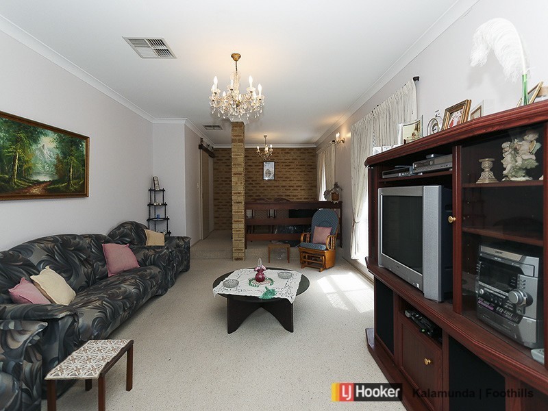 24 Cantua Way, Forrestfield WA 6058