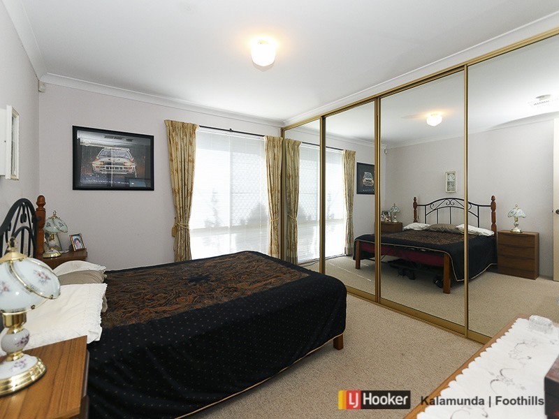 24 Cantua Way, Forrestfield WA 6058