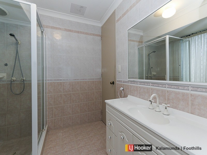 24 Cantua Way, Forrestfield WA 6058