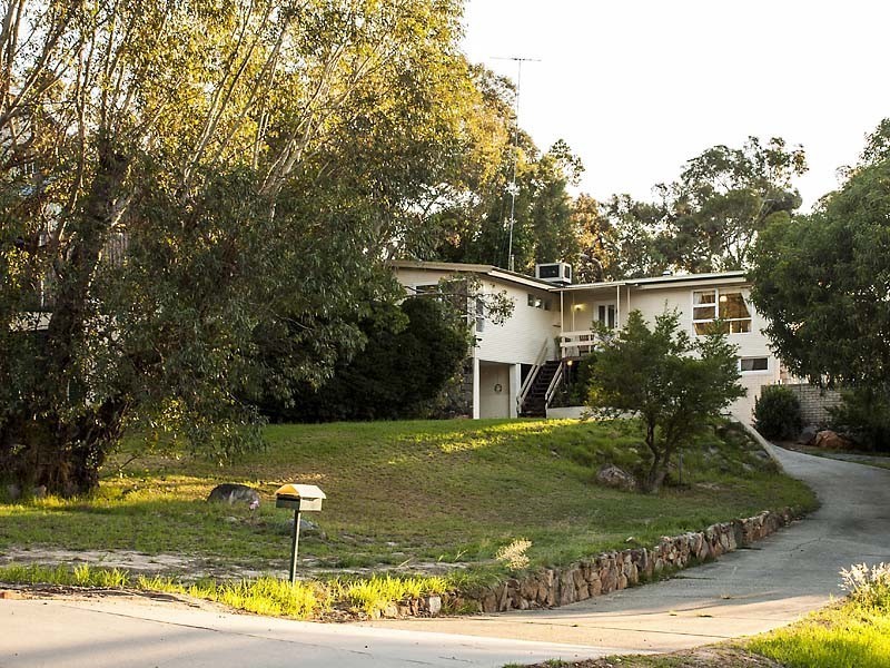 24 Sherborne Road, Gooseberry Hill WA 6076