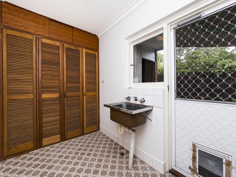 24 Gunbar Way, Kalamunda WA 6076