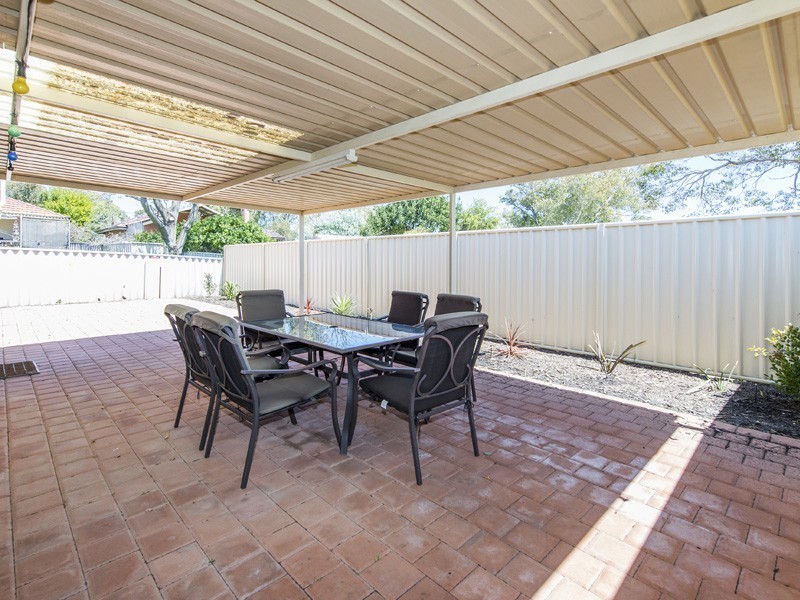 3 Baloo Place, Koongamia WA 6056