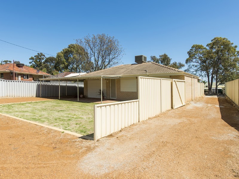 3 Baloo Place, Koongamia WA 6056