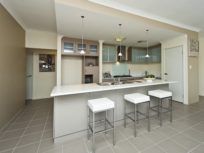20 Belfry Way, Wattle Grove WA 6107