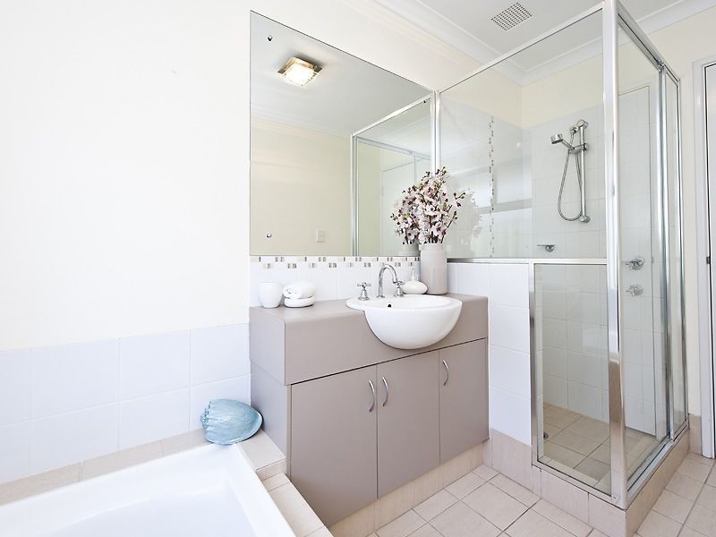 20 Belfry Way, Wattle Grove WA 6107