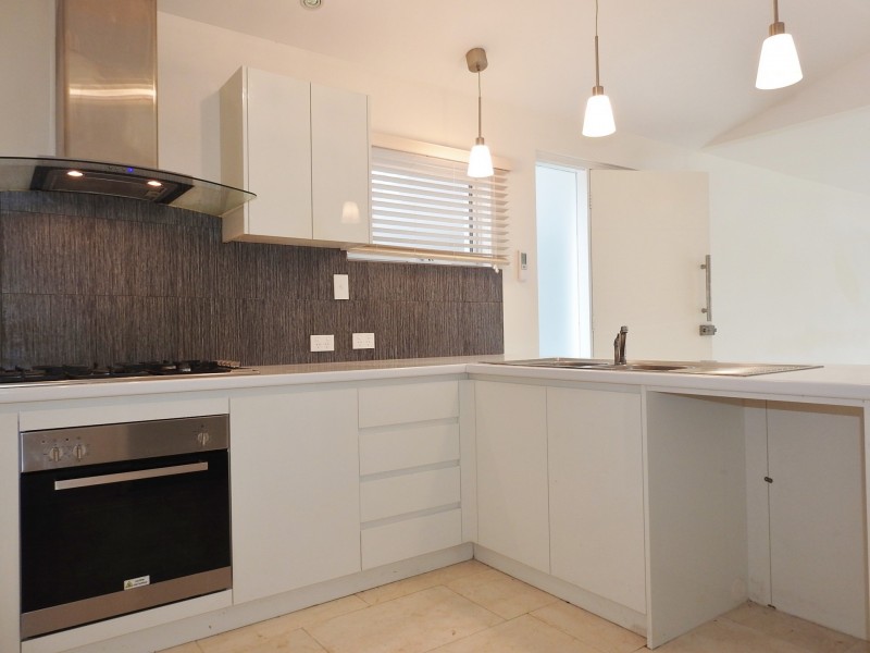 4/33 Hamersley Street, Midland WA 6056