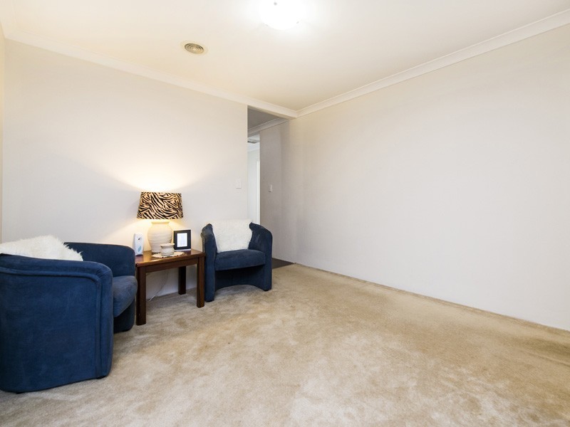 5 Acorn Close, Forrestfield WA 6058