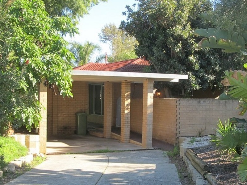 28 Dorchester Road, Forrestfield WA 6058