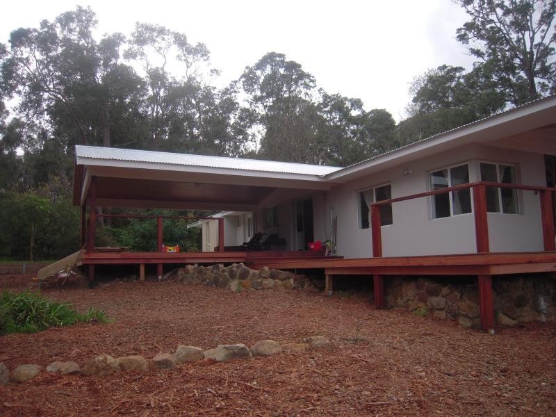 8 Cook Street, Darlington WA 6070