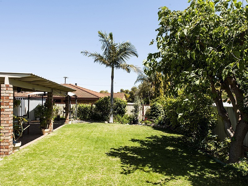 5 Sorensen Road, High Wycombe WA 6057