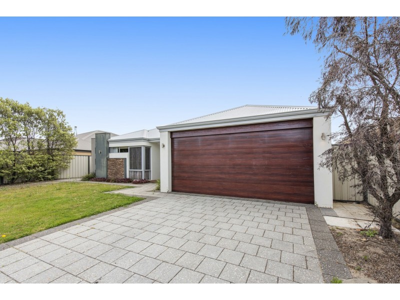 75 Tomah Road, Wattle Grove WA 6107