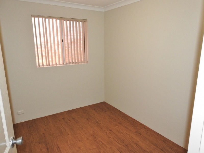 16 Ilex Way, Forrestfield WA 6058