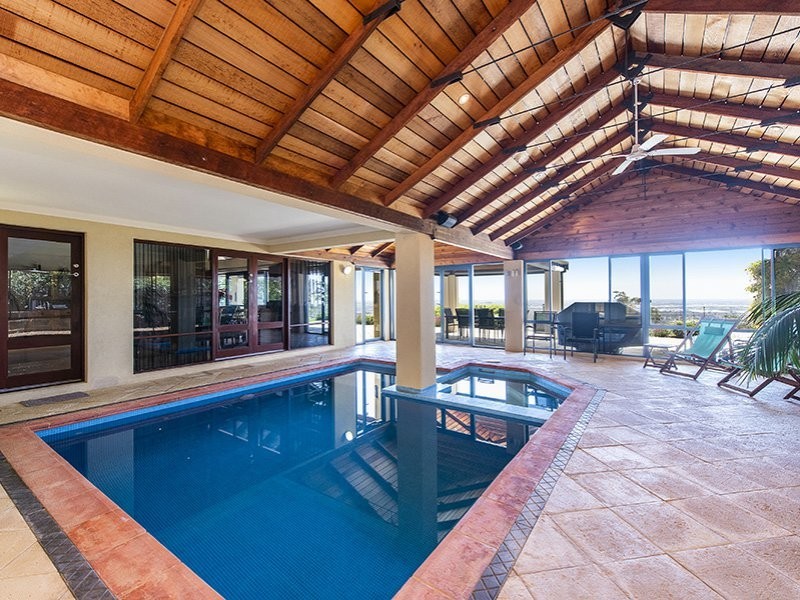 17 Ford Road, Lesmurdie WA 6076