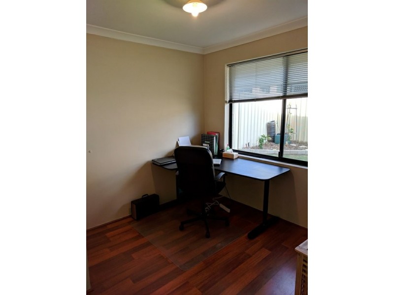 12 Quokka Street, Wattle Grove WA 6107