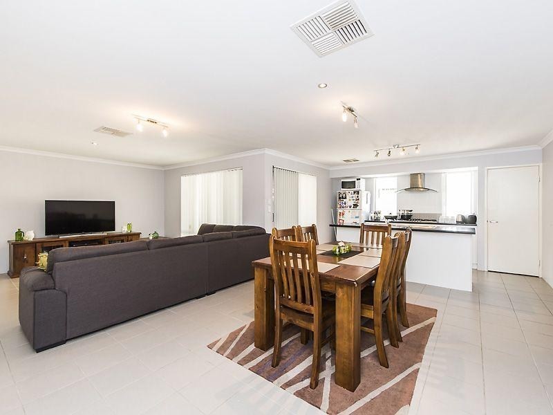 21 Bluebell Avenue, High Wycombe WA 6057