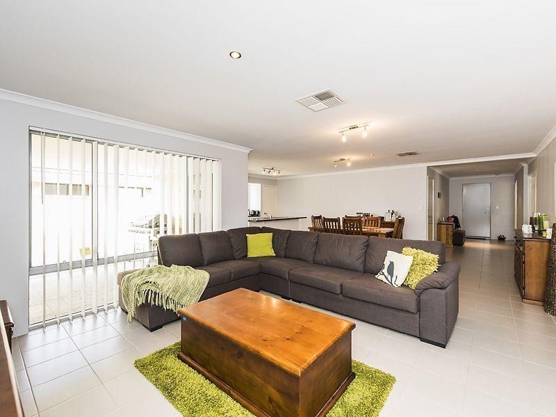 21 Bluebell Avenue, High Wycombe WA 6057