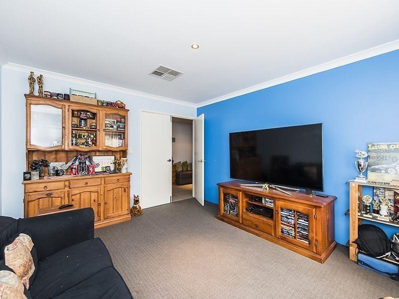 21 Bluebell Avenue, High Wycombe WA 6057