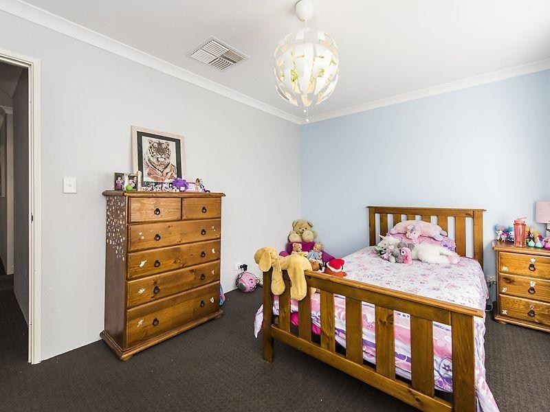 21 Bluebell Avenue, High Wycombe WA 6057