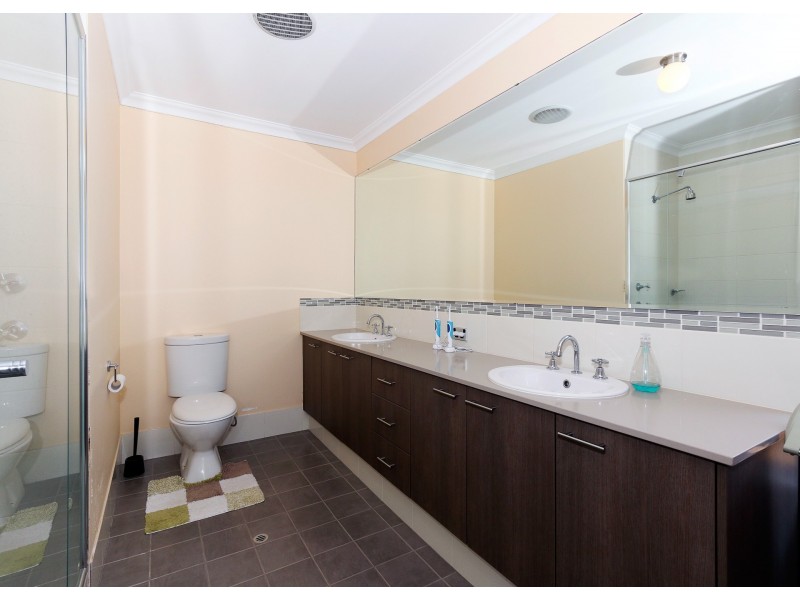 12 Delta Street, Wattle Grove WA 6107