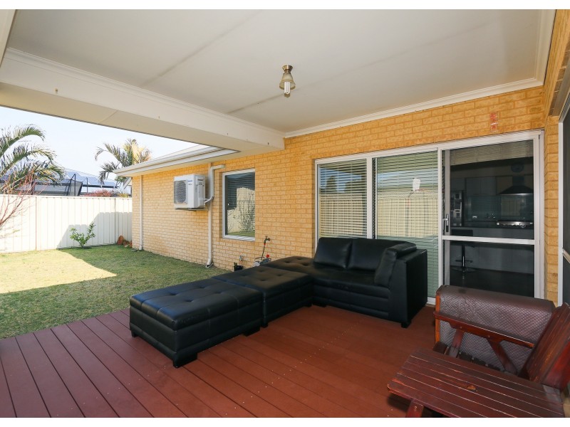12 Delta Street, Wattle Grove WA 6107