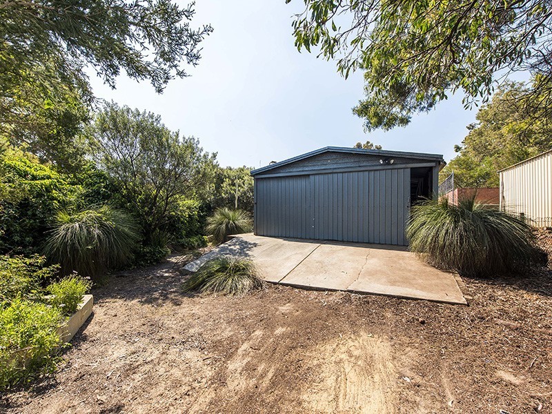 8 Wallaba Way, Lesmurdie WA 6076