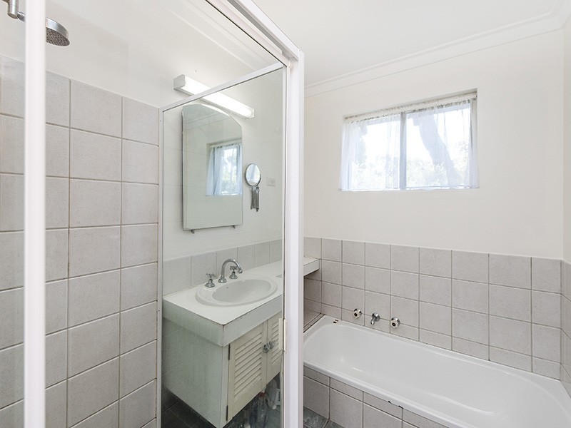 8 Wallaba Way, Lesmurdie WA 6076