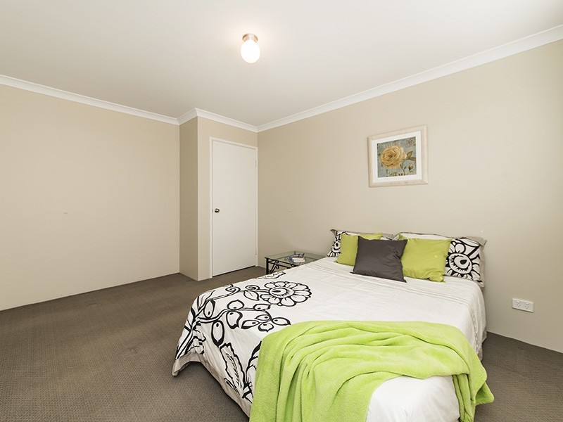 4 Pimelea Street, Maida Vale WA 6057