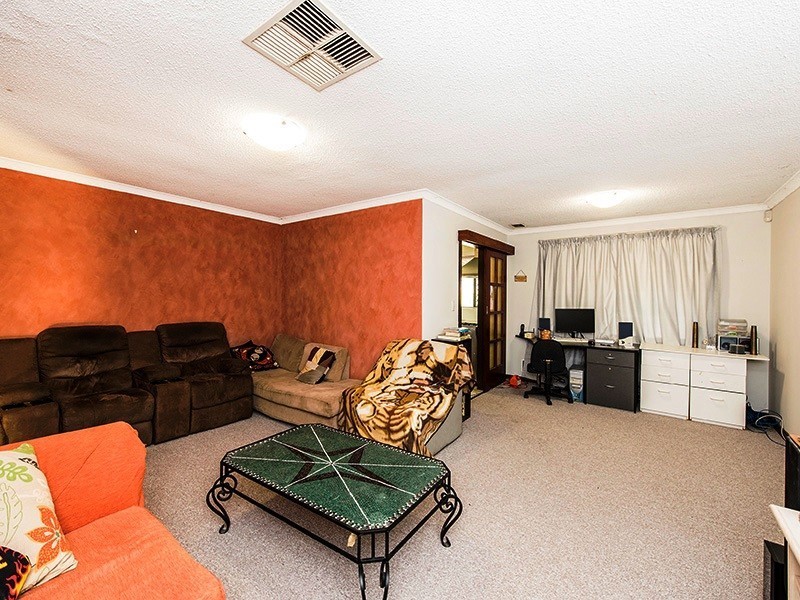 8 Meda Court, Gosnells WA 6110