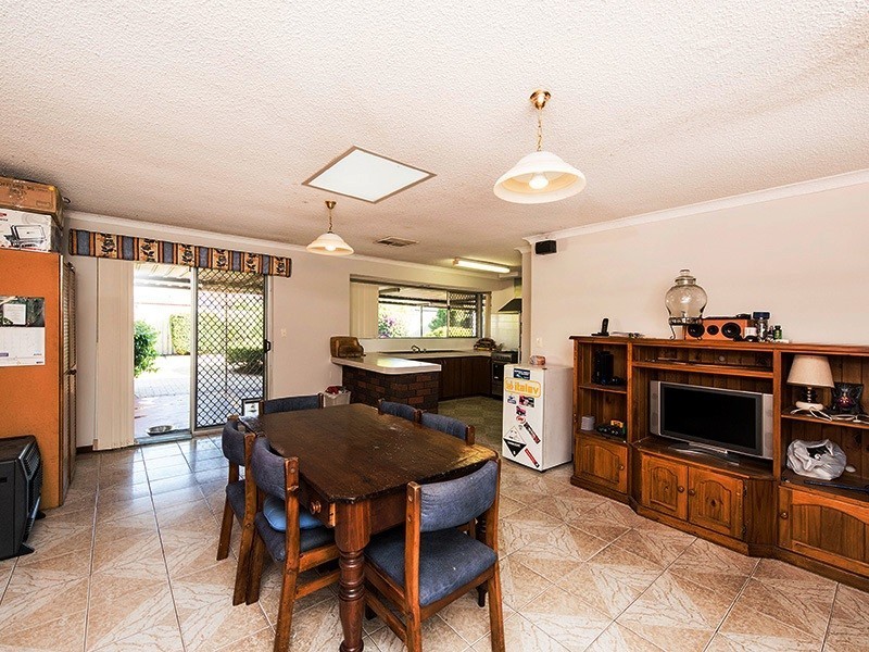 8 Meda Court, Gosnells WA 6110