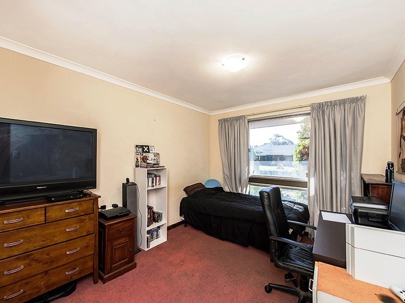 8 Meda Court, Gosnells WA 6110